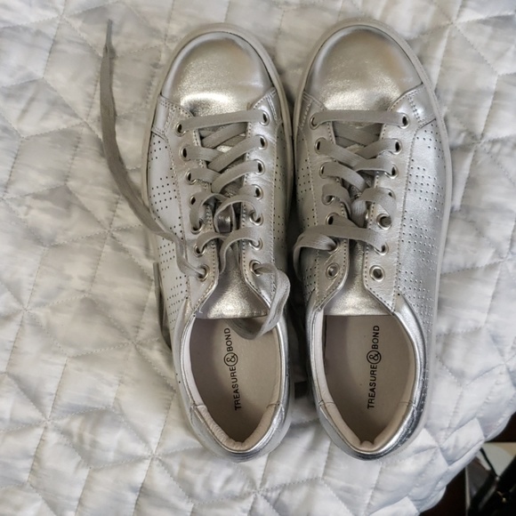 Silver fashion sneakers - Picture 2 of 2